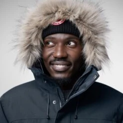 FJÄLLRÄVEN Nuuk Lite Parka M Herren 555 - Dark Navy XS Nuuk Lite Parka M Herren -Angebote Abenteuer Set Store Nuuk Lite Parka M 8715810 1280x1280