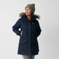 FJÄLLRÄVEN Nuuk Damen Parka 550 - Black M Nuuk Damen Parka -Angebote Abenteuer Set Store Nuuk Parka W 86369 555 E MODEL FJR 1280x1280