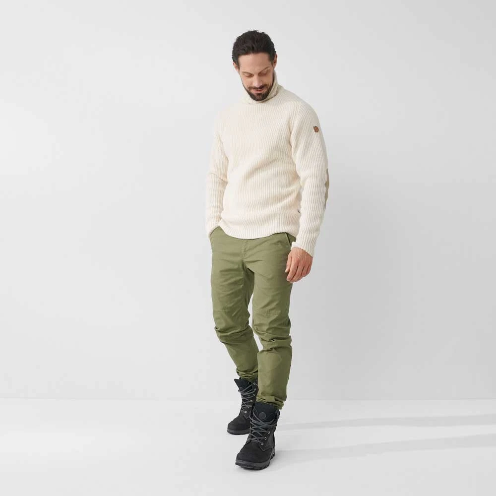 FJÄLLRÄVEN Övik Roller Neck Herren Sweater 633 - Dark Olive S Övik Roller Neck Herren Sweater 8 FJÄLLRÄVEN Övik Roller Neck Herren Sweater 633 - Dark Olive S Övik Roller Neck Herren Sweater – Bild 6