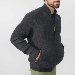 FJÄLLRÄVEN Övik Zip Herren Strick Cardigan 555 - Dark Navy S Övik Zip Herren Strick Cardigan -Angebote Abenteuer Set Store Ovik Zip Cardigan Knit M4 1280x1280