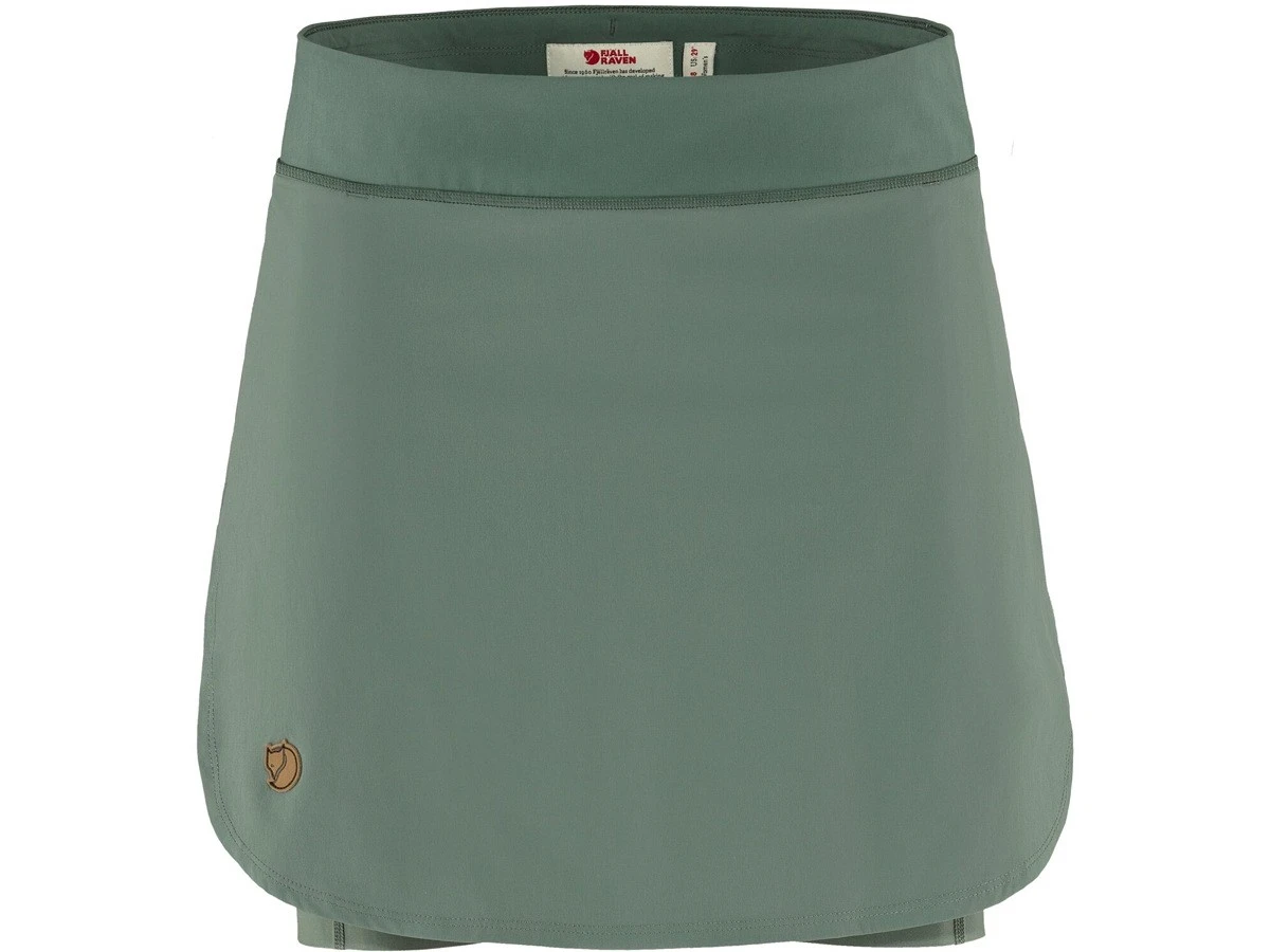 FJÄLLRÄVEN Abisko Midsummer Damen Skort Rock-Shorts 42 614 - Patina Green Abisko Midsummer Damen Skort Rock-Shorts 3 FJÄLLRÄVEN Abisko Midsummer Damen Skort Rock-Shorts 42 614 - Patina Green Abisko Midsummer Damen Skort Rock-Shorts