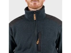 FJÄLLRÄVEN Buck Herren Fleece Jacke 031 - Graphite XS Buck Herren Fleece Jacke -Angebote Abenteuer Set Store fjaellraeven buck fleece m 81328 detail2 1280x1280