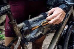 Ortlieb Rahmentasche Frame-Pack Toptube 3l, Gepäckrolle Rahmentasche Frame-Pack Toptube 3l, Gepäckrolle -Angebote Abenteuer Set Store frame pack MAD 19807 1280x1280