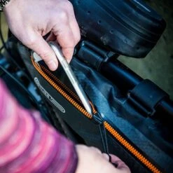 Ortlieb FRAME-PACK 4l FRAME-PACK -Angebote Abenteuer Set Store framepack detail3TvrgTbbBu7Eo8 1280x1280