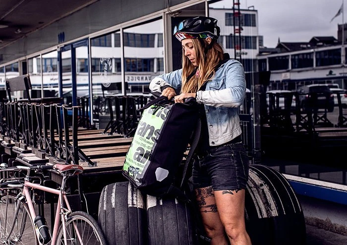 Ortlieb Messenger-Bag Pro - Professionelle High-End Kuriertasche Black Messenger-Bag Pro - Professionelle High-End Kuriertasche Black 5 Ortlieb Messenger-Bag Pro - Professionelle High-End Kuriertasche Black Messenger-Bag Pro - Professionelle High-End Kuriertasche Black – Bild 3