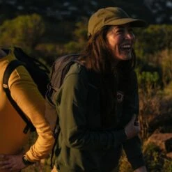 FJÄLLRÄVEN Pullover 1960 Logo Badge Sweater W Für Frauen 020-999 - Grey-Melange XXS Pullover 1960 Logo Badge Sweater W Für Frauen -Angebote Abenteuer Set Store square FALL23 EverydayOutdoor 1X5A3806 1280x1280